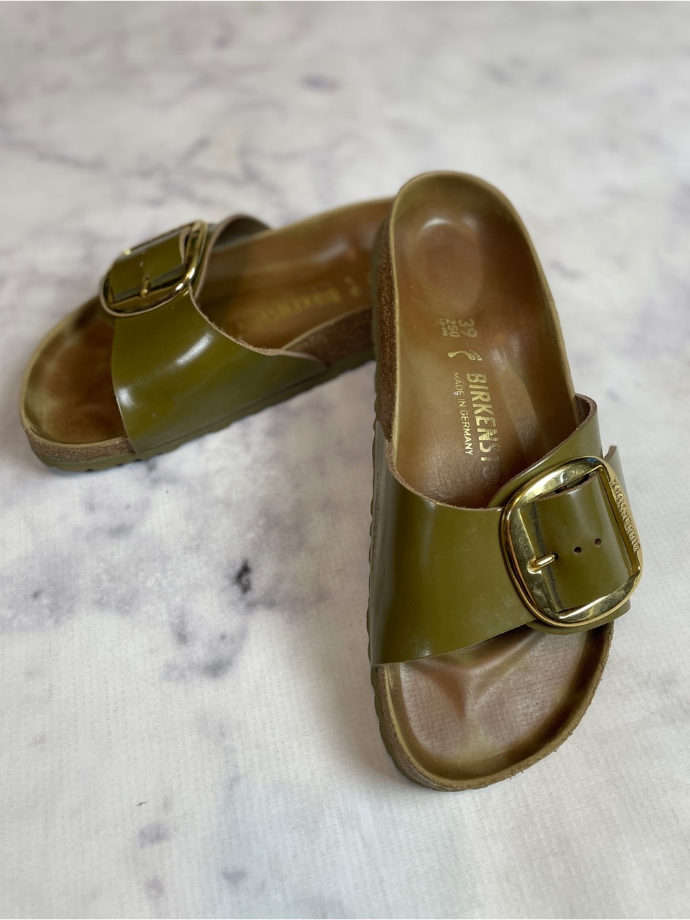 Birkenstock Madrid Big Buckle Olive High Shine Patent Leather Slide Sandals Sz39